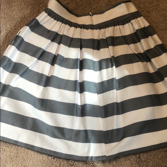 Skirt - Picture 2 of 3